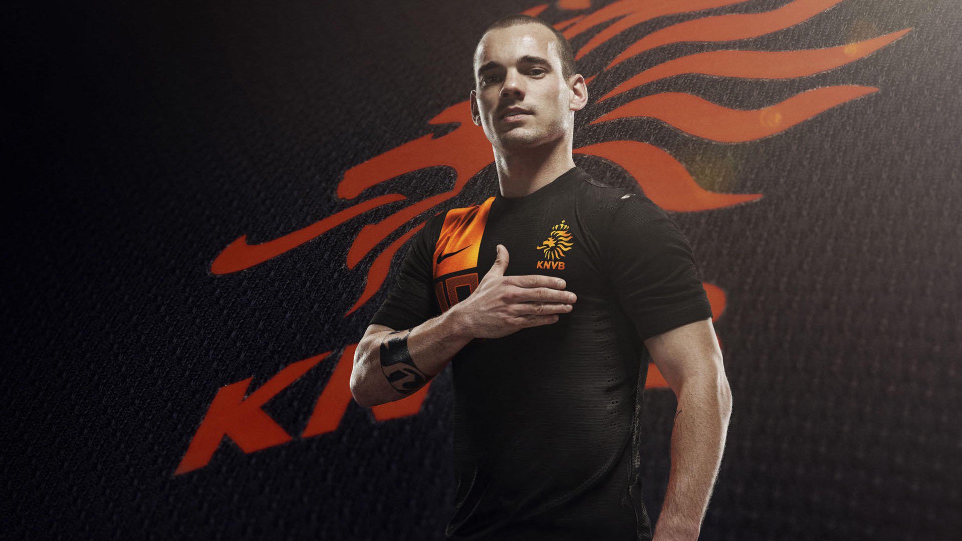 多场焦点战同时上演形成观赛选择多样化趋势，全场焦点的句子