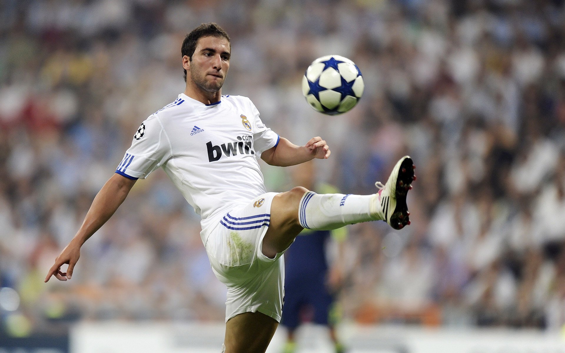 职业联赛启动球员行为守则教育塑造良好职业形象,球员的职业道德