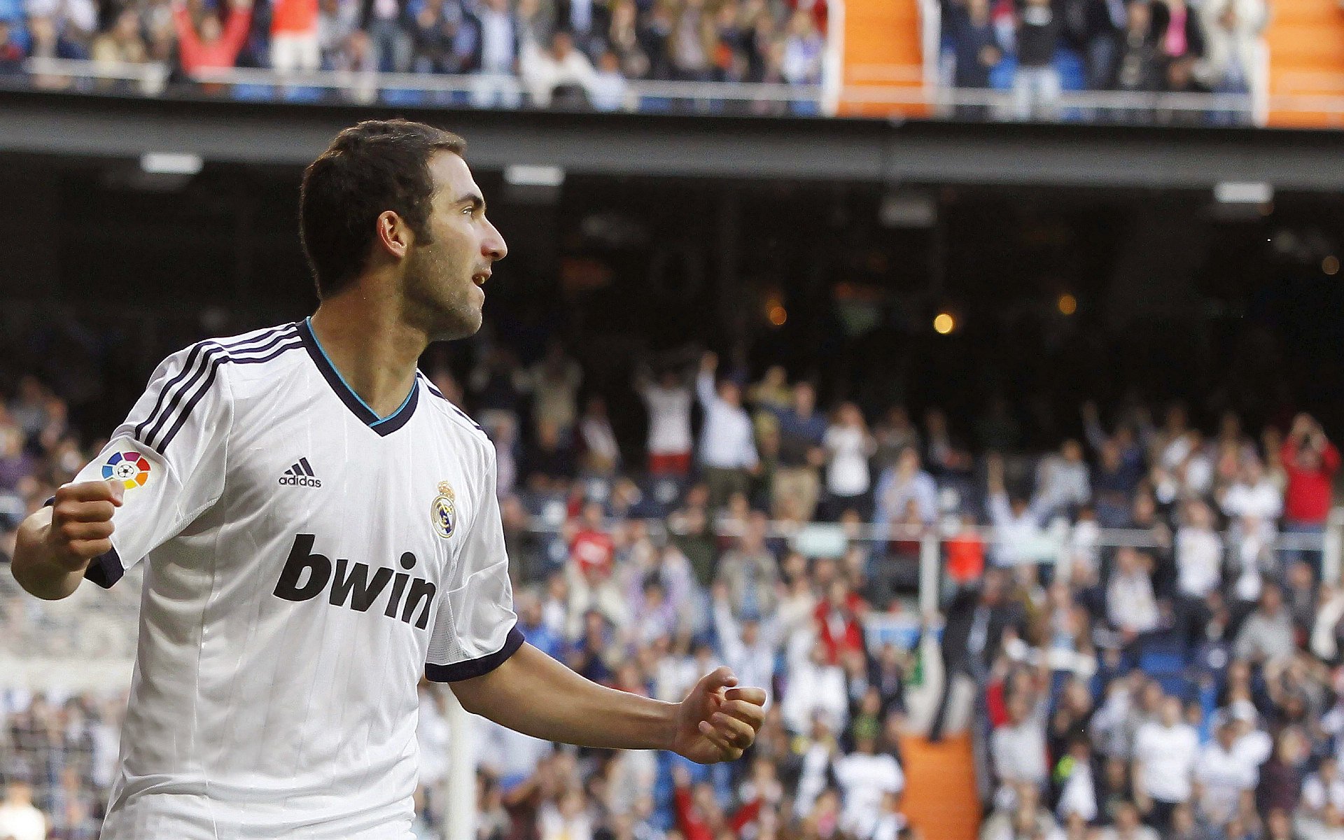 西甲最佳瞬间：精妙进球引爆全场，西甲精彩进球